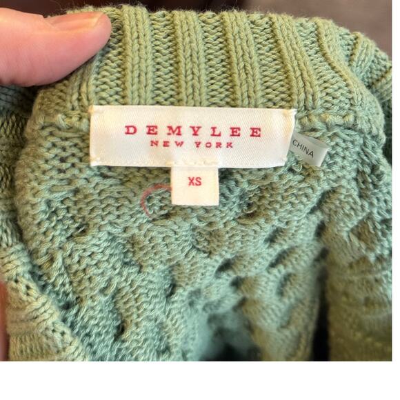 Demylee Sage Green Organic Cotton Cable Knit Sweater Women’s XS - Picture 3 of 5